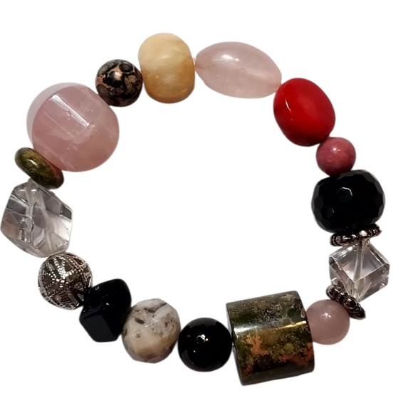Crystal And Gems Beaded Stretchy Bracelet - Picture 1 of 5